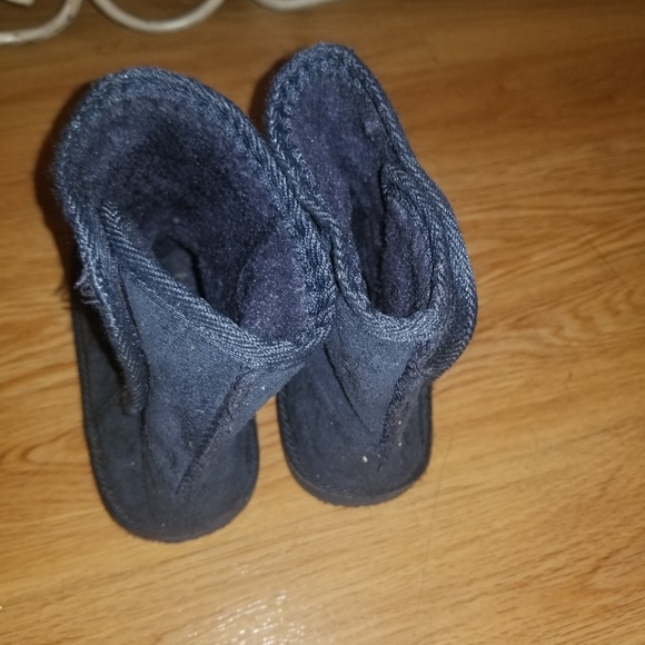 Boots - Picture 2 of 7